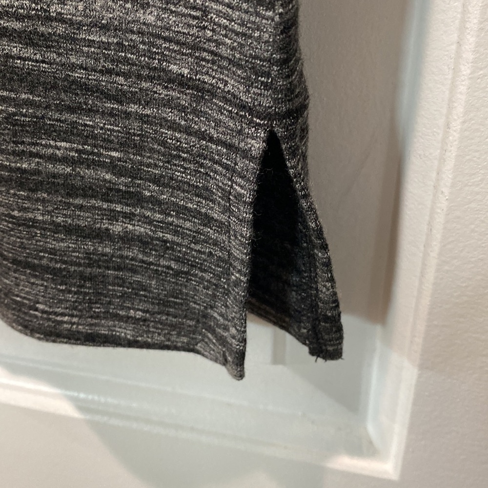 Daily Ritual Dress. Size Medium. - Picture 6 of 6